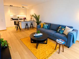 Tranquil 1BR Getaway with Scenic Balcony - 8