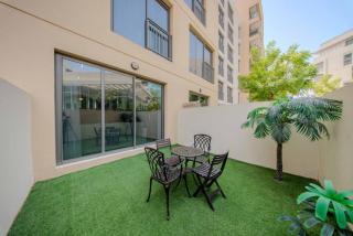 Luxurious studio apartment with private garden - 7