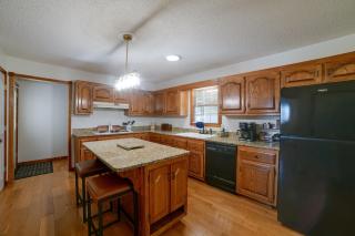 Murray Retreat w/ Game Room - 4
