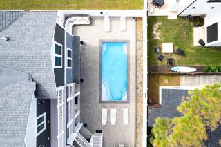 8-Bedroom Dewey Beach Home Near the Beach with Seasonal Pool - 8