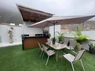 La Planicie Modern home with pool and barbecue area - 7