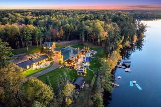 Long Lake Shores Estate - Pool, Theatre, Hot Tubs - 0