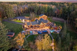 Long Lake Shores Estate - Pool, Theatre, Hot Tubs - 4