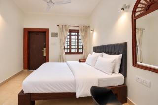 Hotel Mar!no GOA - 2