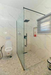 AJ's SERENITY SUITES ABUJA - 5