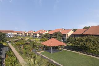 Hilton Hyderabad Genome Valley Resort & Spa - 9