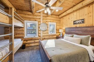 The Lodge at Long Lake - Pool, Theatre, Hot Tubs - 2