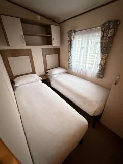 Skelding Bay Luxury Caravan - 1