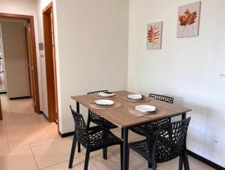 2 Bedrooms in St Bueno Comfort and Convenience - 4