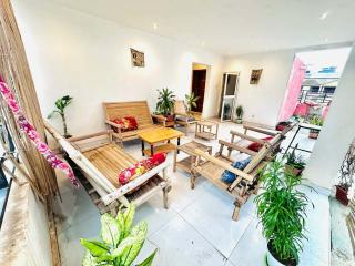 Pleasant bed and breakfast at ACI 2000 - 5