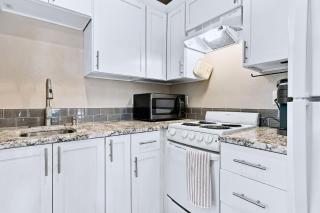Downtown Boise 1BR Coffee Parking and Pets - 8