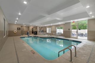 Best Western Plus Rumford Falls - 2