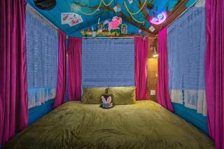 Stay Portland - Mississippi Micro-Luxe - Mid-Century Style - 0