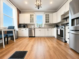 Near Cincy, Skyline Views, Historic 4BR - 4