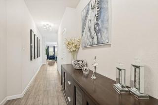 Modern Luxury Home Near Dallas - Open Concept - 5