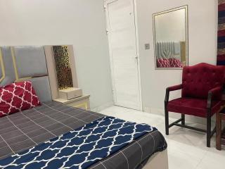Gulshan Family Couple Guest House Hotel Gulshan-e-iqbal - 1