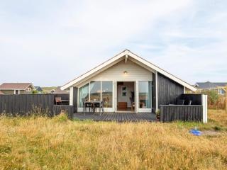 6 person holiday home in Harboøre - 2