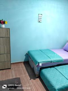 Homestay Sukarame, 4BR entire cozy home - 1
