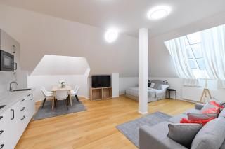 Luxury Modern Central Apartment with View - Prag - 9