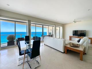 Stunning 2BR Beachfront Condo #1003 - 5