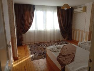Lorenda House - 2