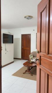 Cozy 2 Bedroom 2 CR with Balcony near Wright Park - 4