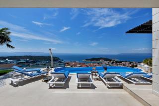 Luxury villa with a swimming pool Makarska - 23220 - 0