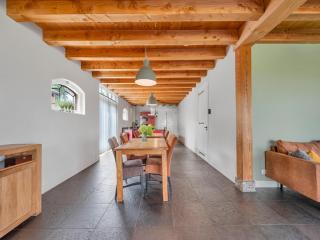 Farmhouse Retreat for 20 Guests in Snelrewaard - 1
