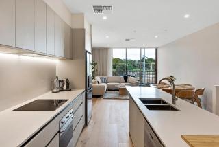 Spacious 3-Bed Townhouse In Mile End - 4