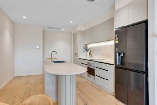 Spacious 3-Bed Townhouse In Mile End - 1