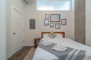 Downtown Chicago 2BR Getaway South Loop Comfort Near McCormick Place, Soldier Field and Grant Park - 4