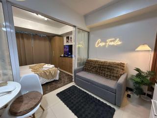 Casa Familia - Azure Residences - 7