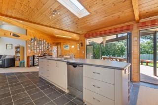 The Holiday Hideaway - Pauanui Holiday Home - 3