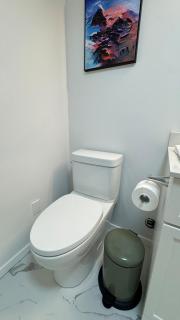 Comfort 4-bedroom house close to Heritage Park - 2