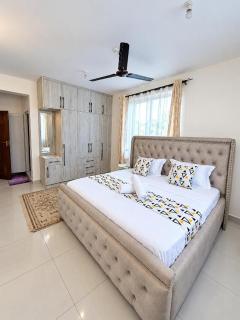 Crowne Paradise Homes Tausi Residence a Luxury Spacious 3-Bedroom Apartment in Nyali Mombasa - 8
