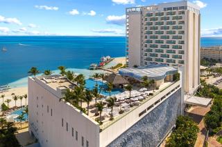 Amare Cancun Adults Only All-Inclusive Resort, Curio Hilton - 8