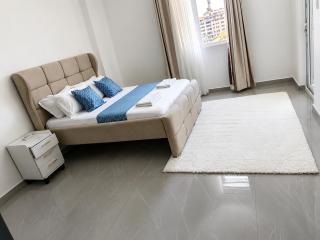 Crowne Paradise Homes Spacious 3-Bedroom Apartment Near Nyali Beach with Oceanic View - 5