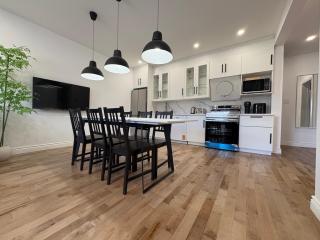 Bright Spacious 3BR with 2 Baths and Private Parking - 0