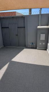 Casa Ampla com garagem e entrada privativa e WI FI - 0