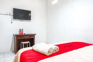 RedDoorz near Eco Green Park Batu - 5
