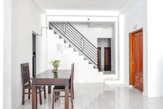 RedDoorz near Eco Green Park Batu - 7