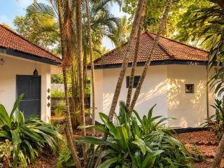 The Green Grove Resort - 4