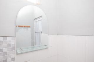 RedDoorz at Berlian Homestay Malioboro Yogyakarta - 5