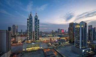Hilton Bahrain City Centre Hotel & Residences - 8