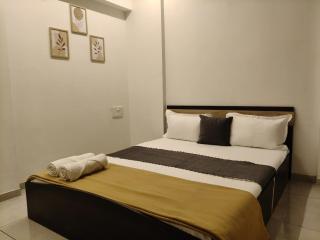 Modern 3BHK Apartment Spacious & Comfortable - 8
