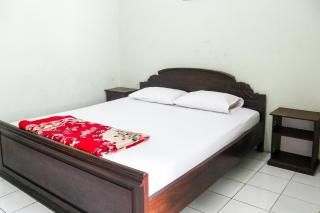 Hotel Garuda Syariah near Alun Alun Banjarnegara - 0