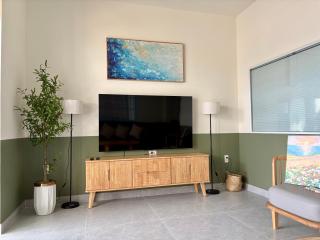 Rosie Home - 7
