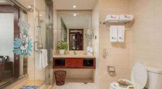 Huayang New Century International Hotel - 1