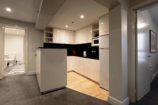 Cozy 1 Bedroom Apartment With Pool And Gym - 3
