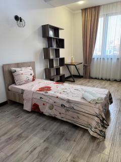Comfortable 3 Bedroom Apartment - 2